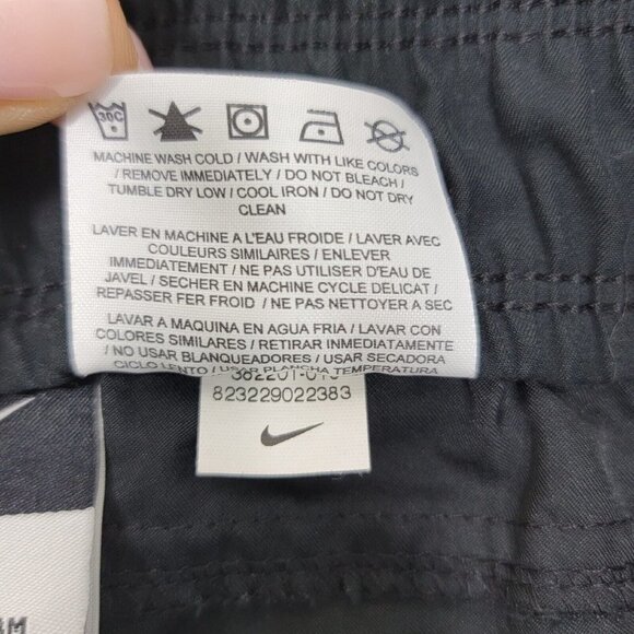 Nike Womens Capri Cropped Running Pants Size Medium Black White Gym Jogging - Picture 10 of 13